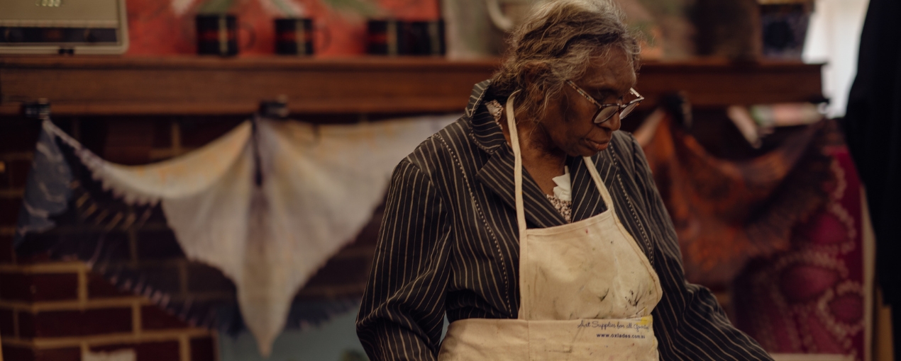 Exchange Country artist, Wendy Hubert in the studio 