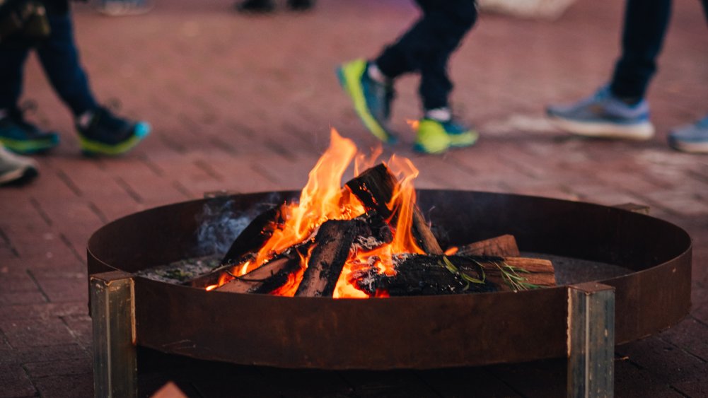 Welcome to Melville Midwinter. Stay toasty and enjoy the show.