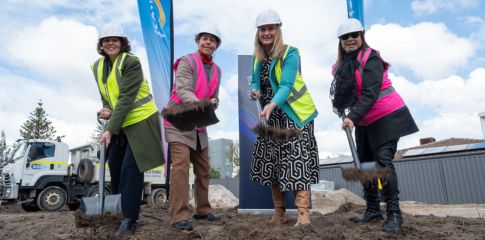 Esplanade-sod-turning-WEB.jpg