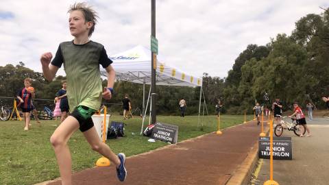Running-Junior-Tri.jpeg